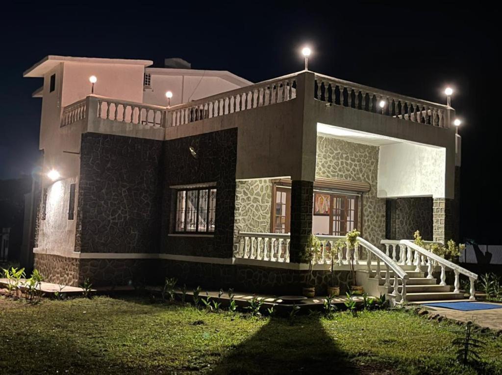 Whispering Woods Villa And Eco Farms Lonavala Luaran gambar